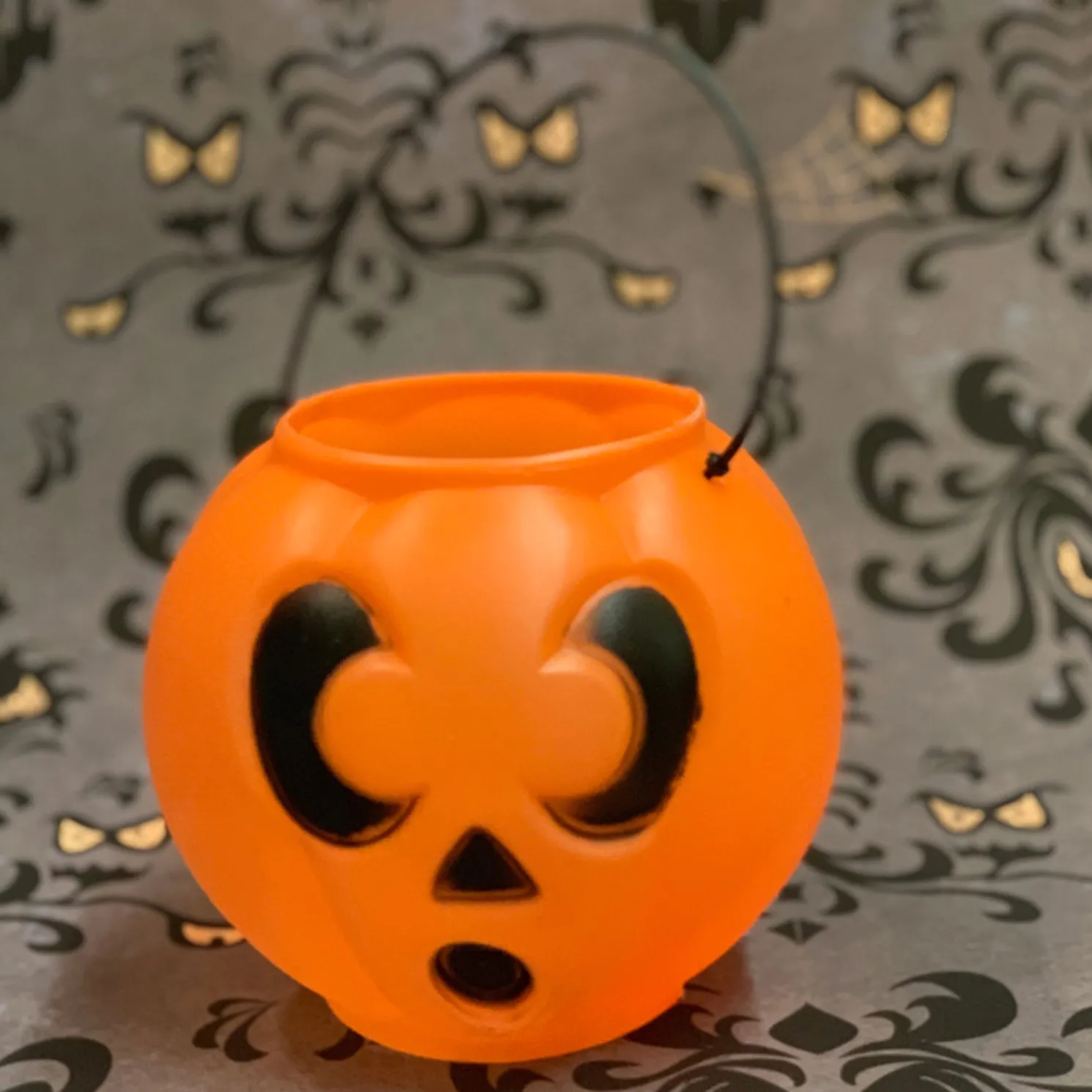 6" Jack-O-Lantern Halloween Blow Mold Candy Pail H1600