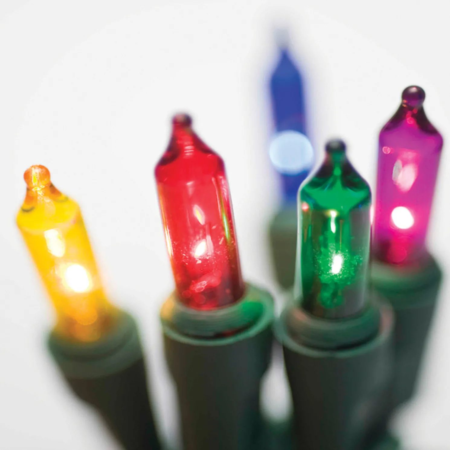 Brite Star 25' 100 LT Random Twinkling Multicolor Mini Incandescent Lights on Green 37-490-00