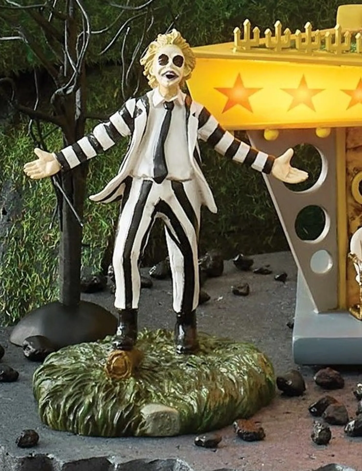 Department 56 Beetlejuice Village Say It Three Times... Figure 6014735