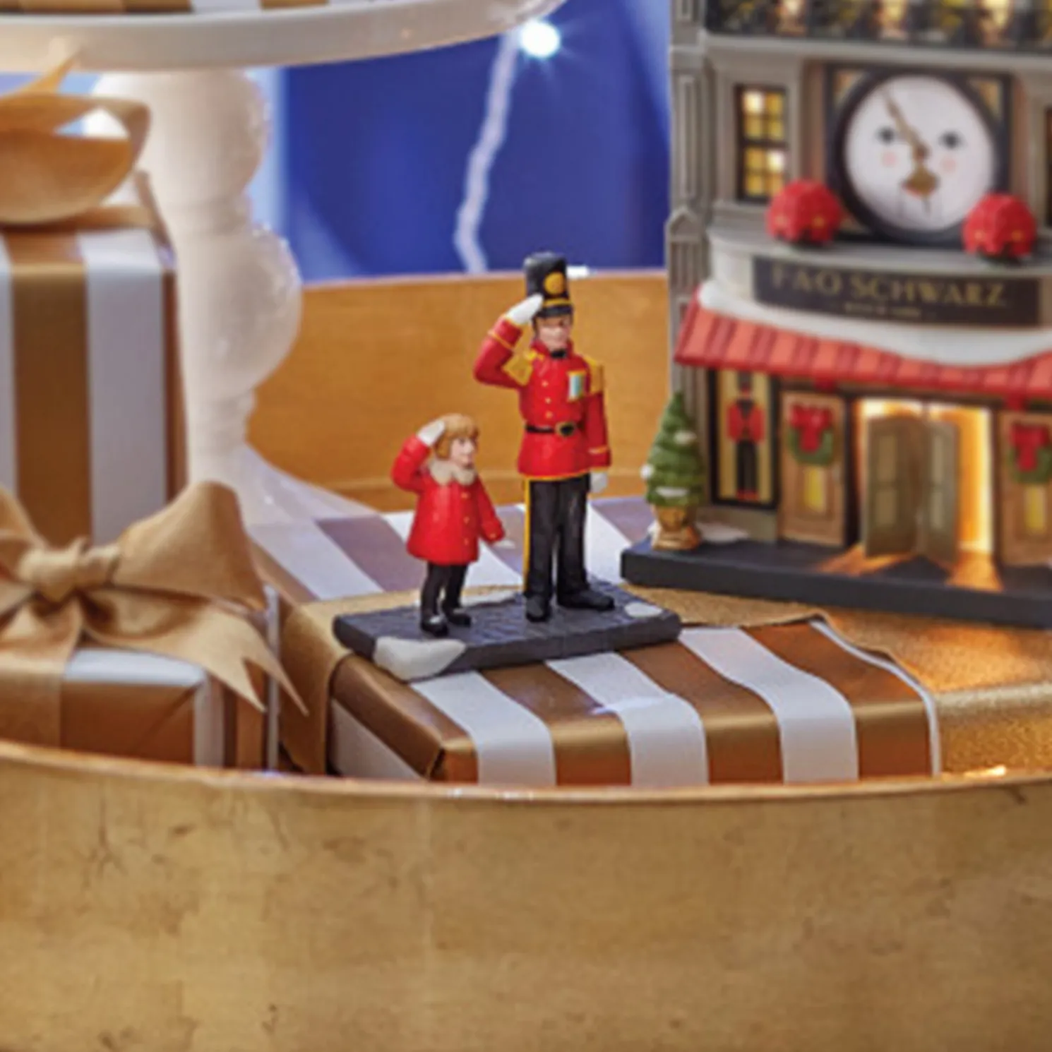 Department 56 Christmas In The City Village Joining Forces Figure 6007587