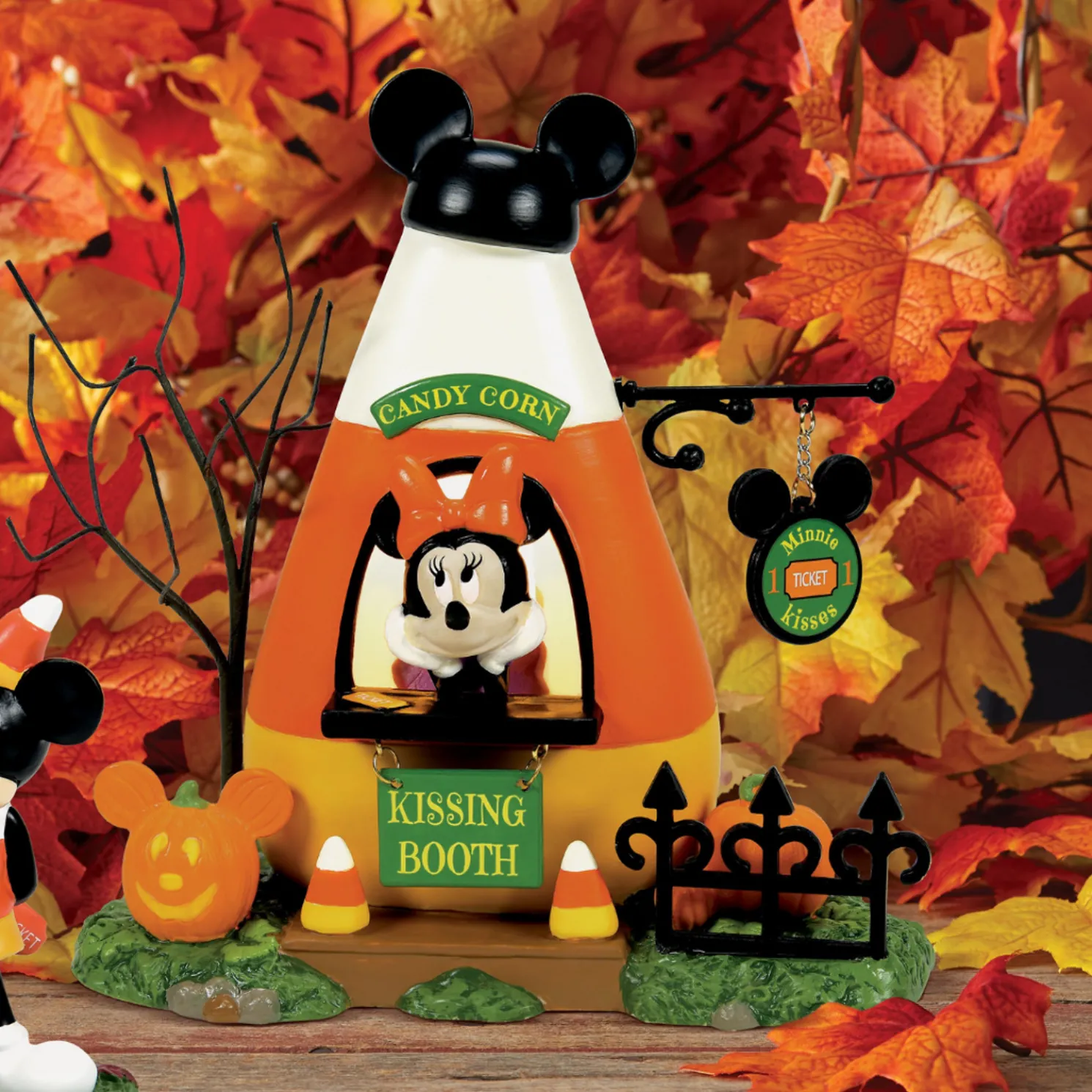Department 56 Disney Mickey's Pumpkintown Village Minnie's Kissing Booth 6013680