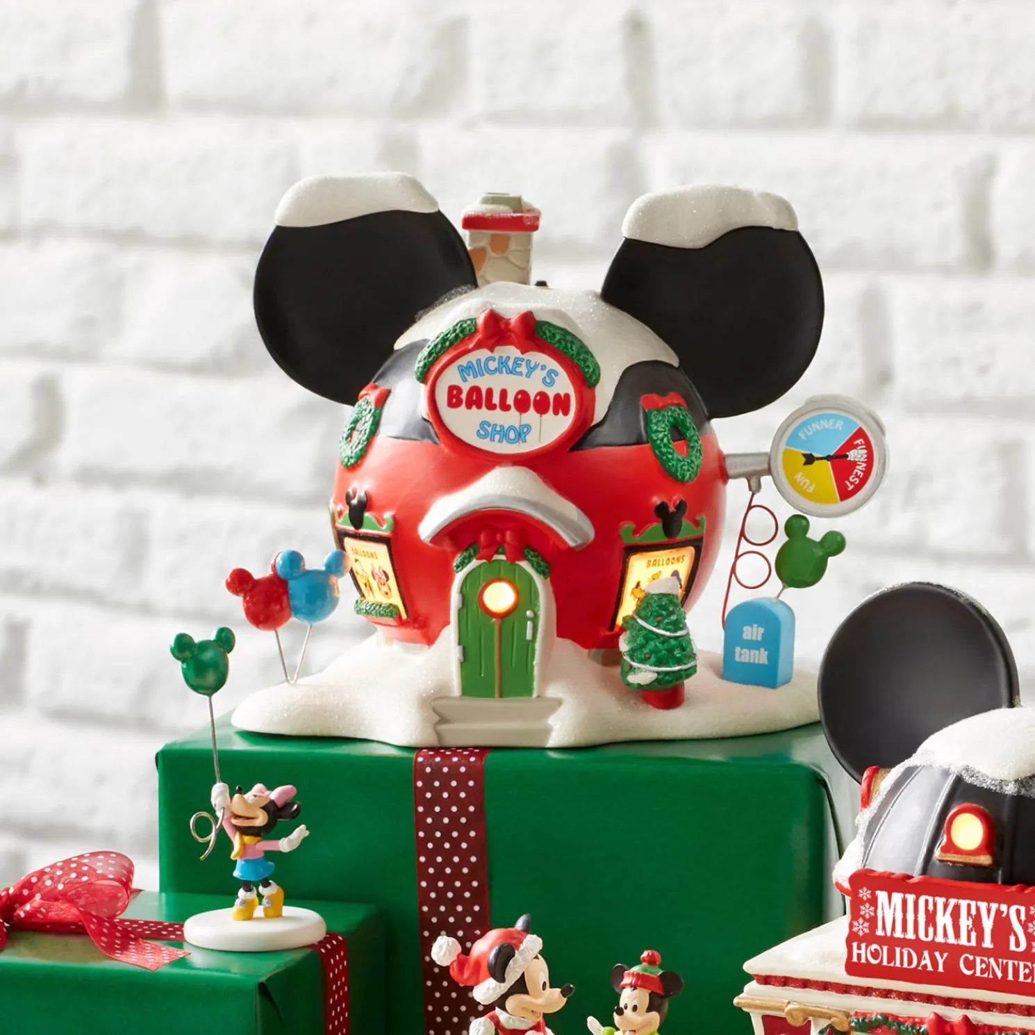 Department 56 Disney Village Mickey's Balloon Inflators Building 6001316