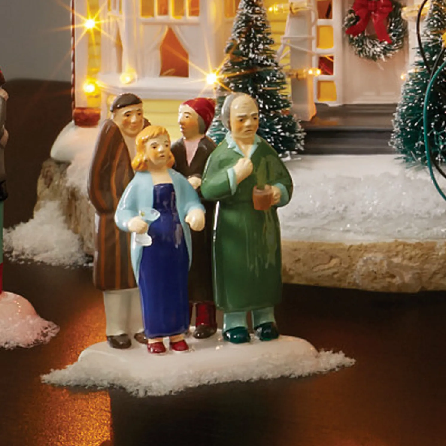 Department 56 Freezing Our Baguettes Off Christmas Vacation Village Figure 6000646