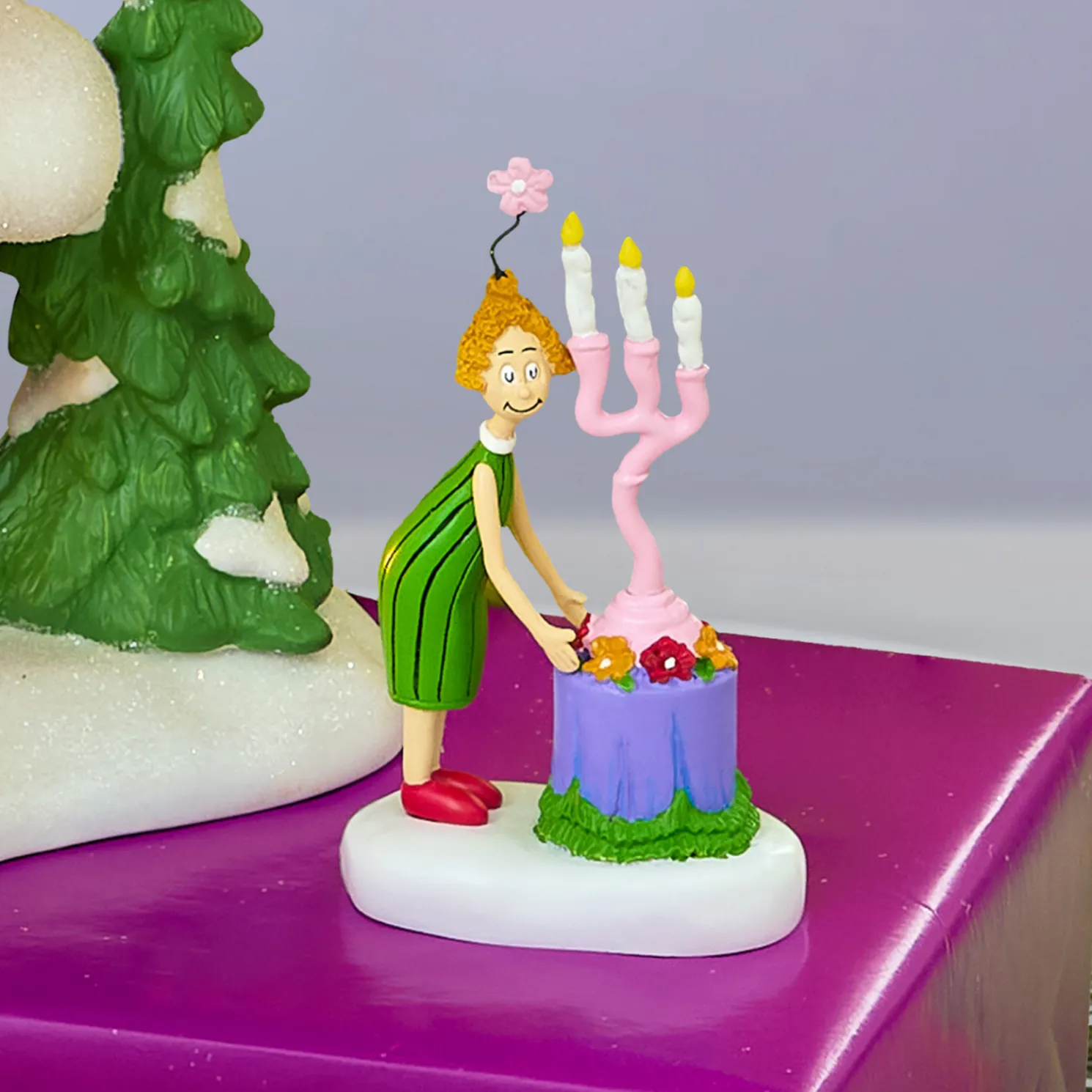 Department 56 Grinch Village Auntie Who Sets A Centerpiece Figure 6013652