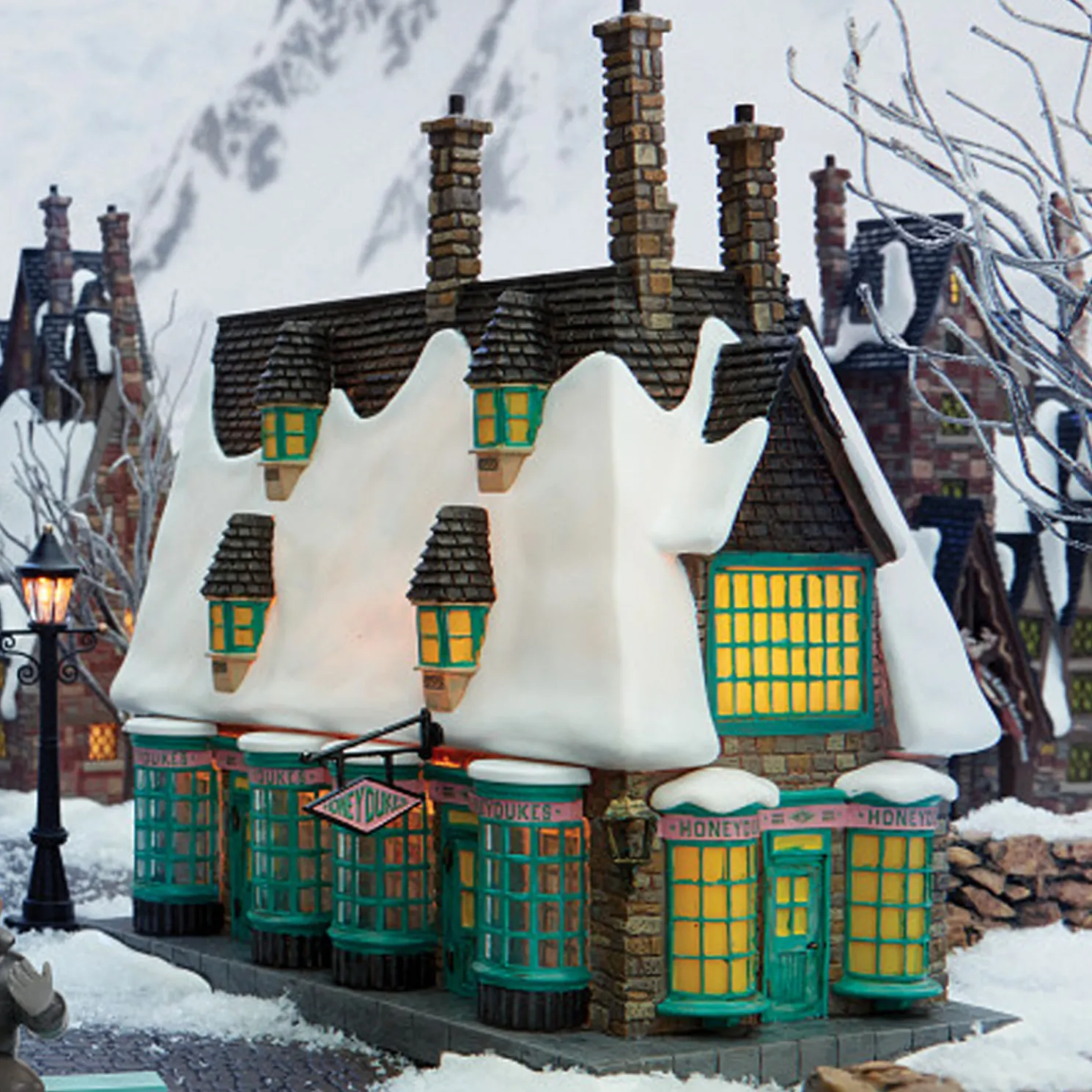 Department 56 Harry Potter Village Honeydukes Sweet Shop 6007412