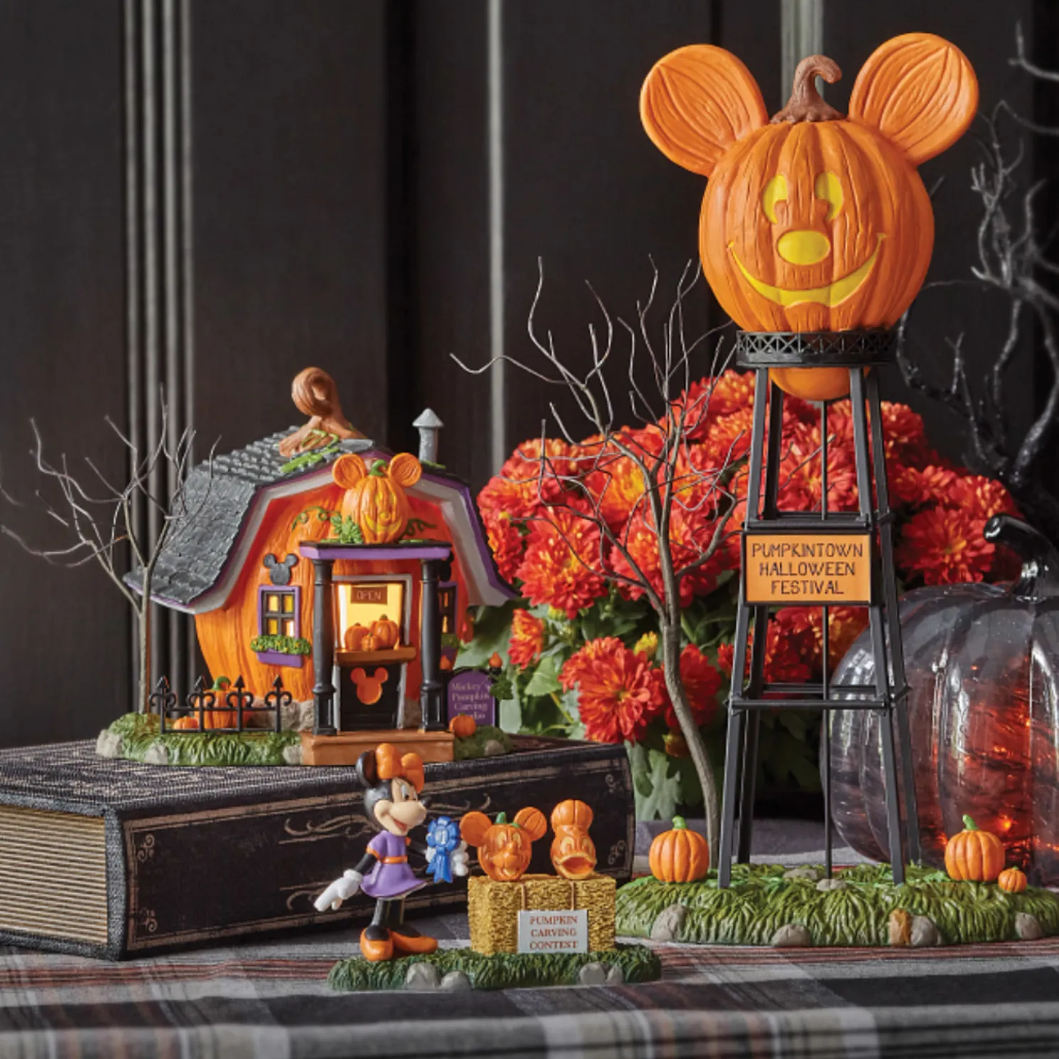 Department 56 Mickey's Pumpkintown 2023 Set