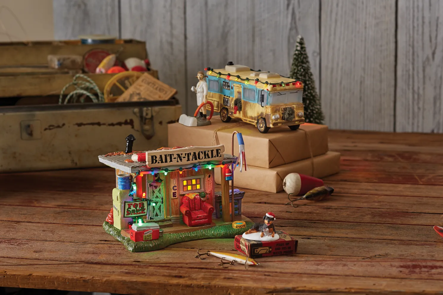 Department 56 National Lampoon's Christmas Vacation Selling The Bait Shop Building 6011426