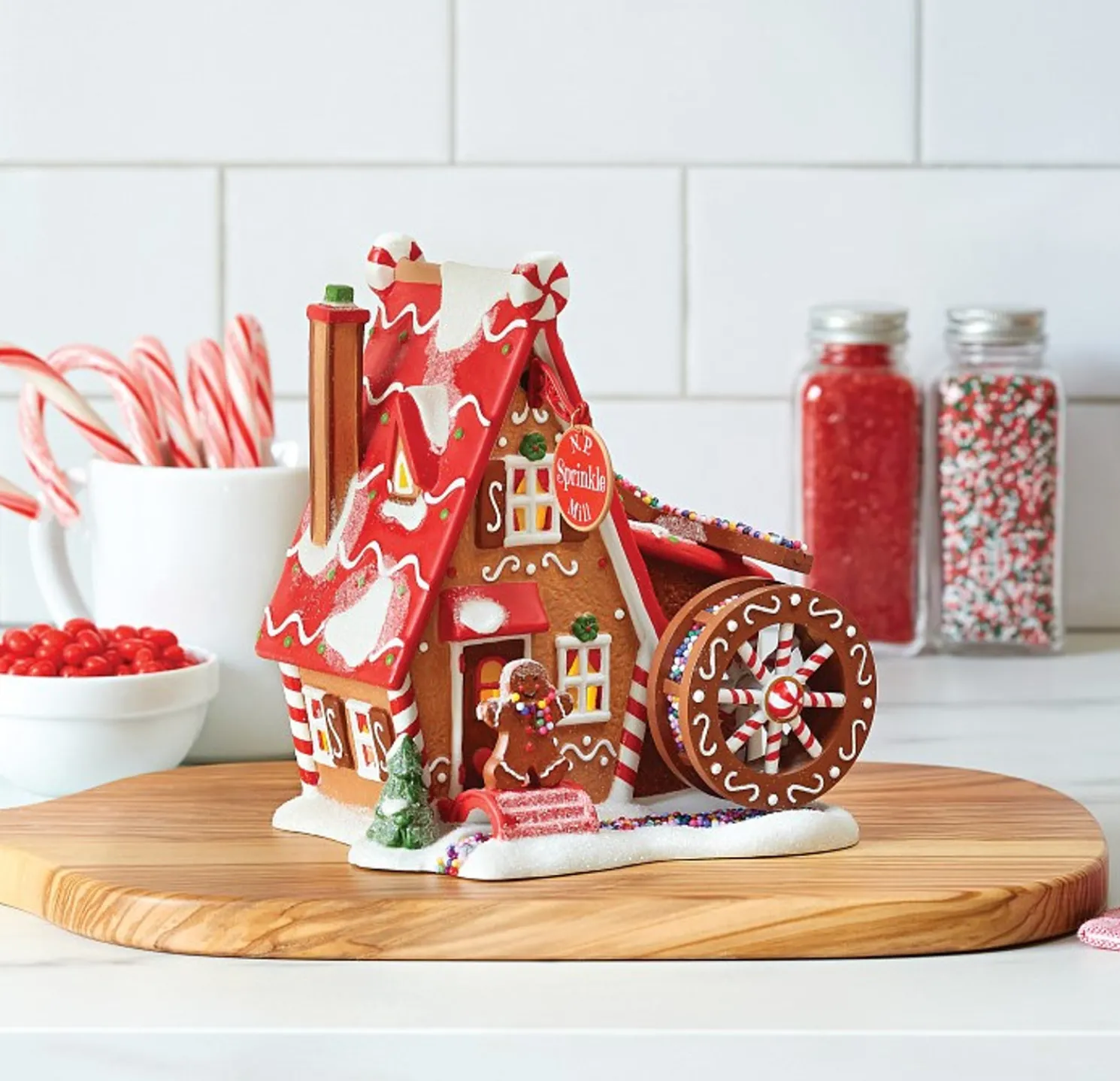 Department 56 North Pole Village Sprinkle Mill Building 6013431