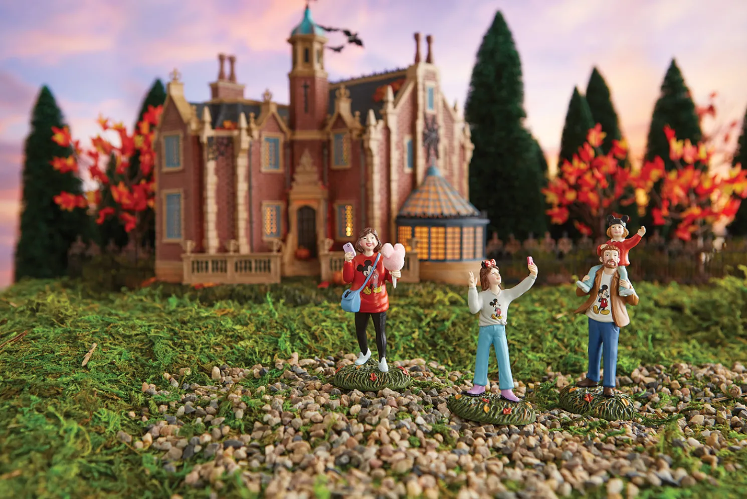 Department 56 Snow Village Halloween Visiting The Park Disney Figure 6014559