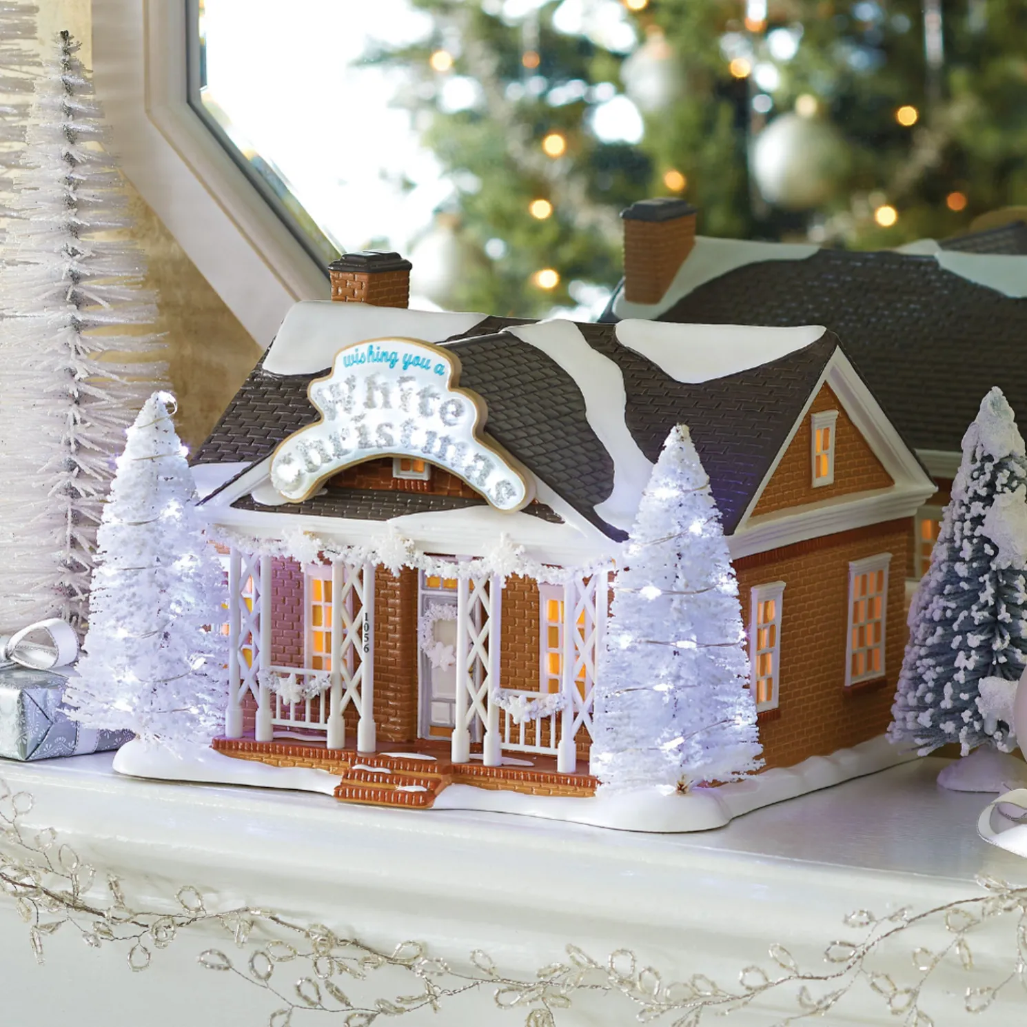Department 56 Snow Village 1056 Christmas Lane House 6013445
