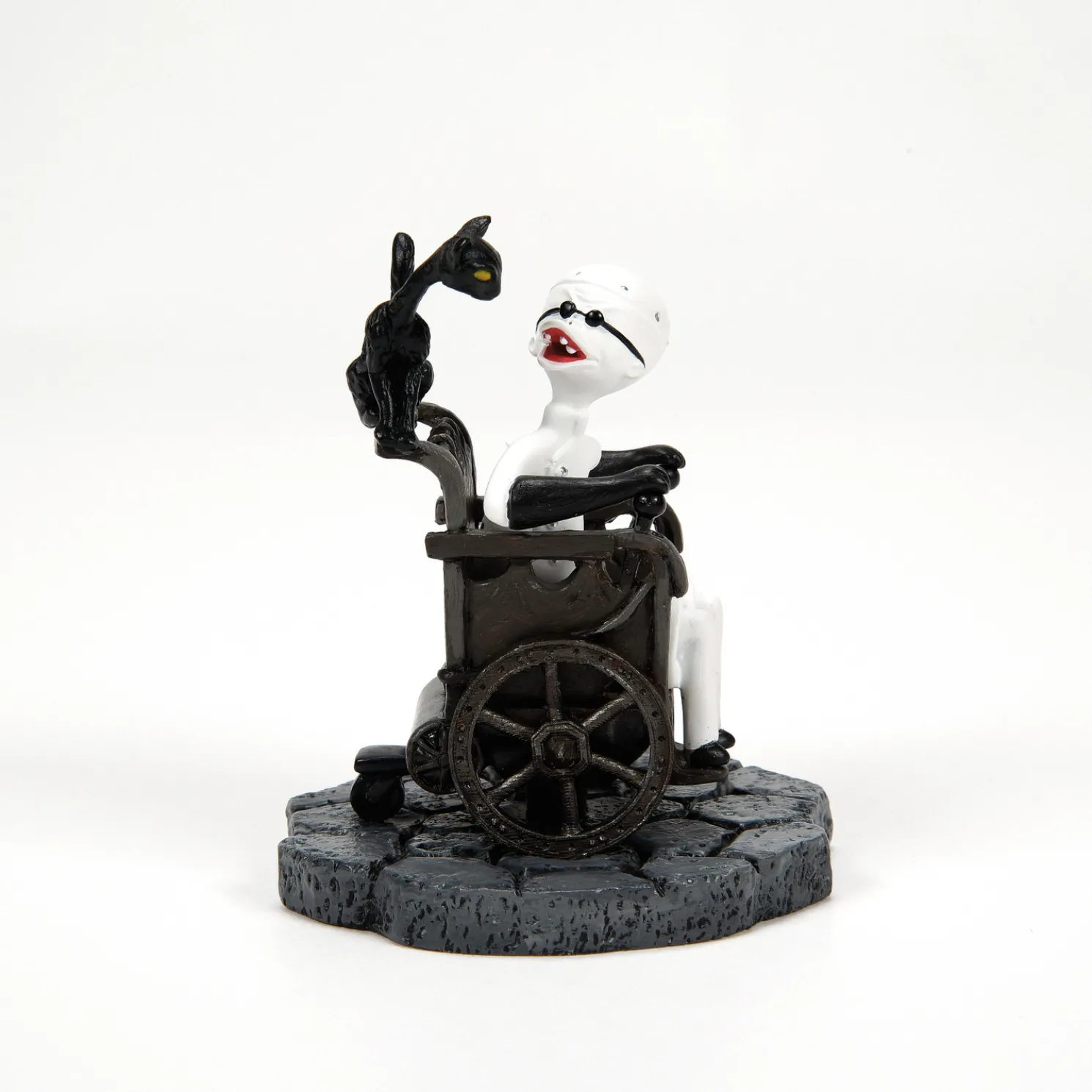 Department 56 The Nightmare Before Christmas Village Dr. Finkelstein Figure 6014520