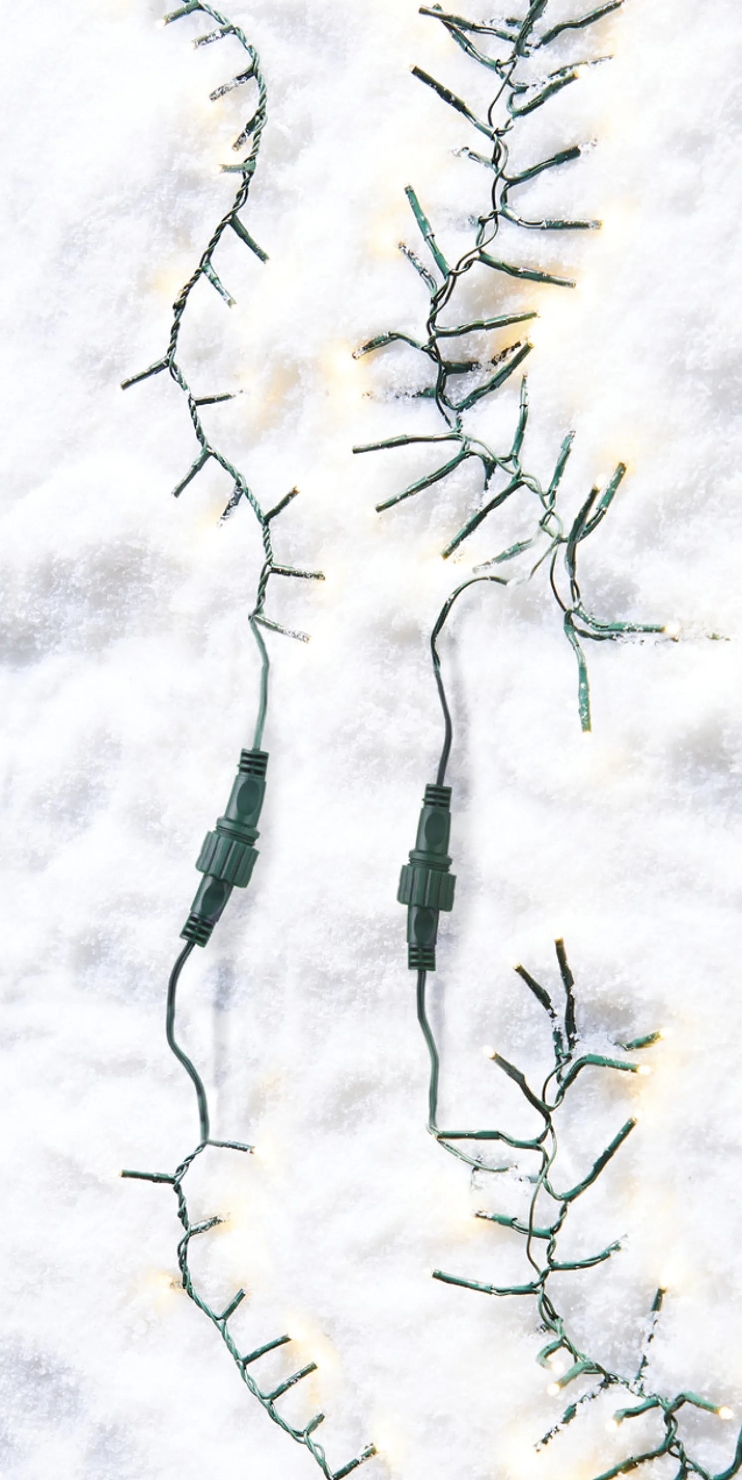 Raz 34' Connectable Cluster Garland Green Wire with White Lights Christmas Light Strand L4137016