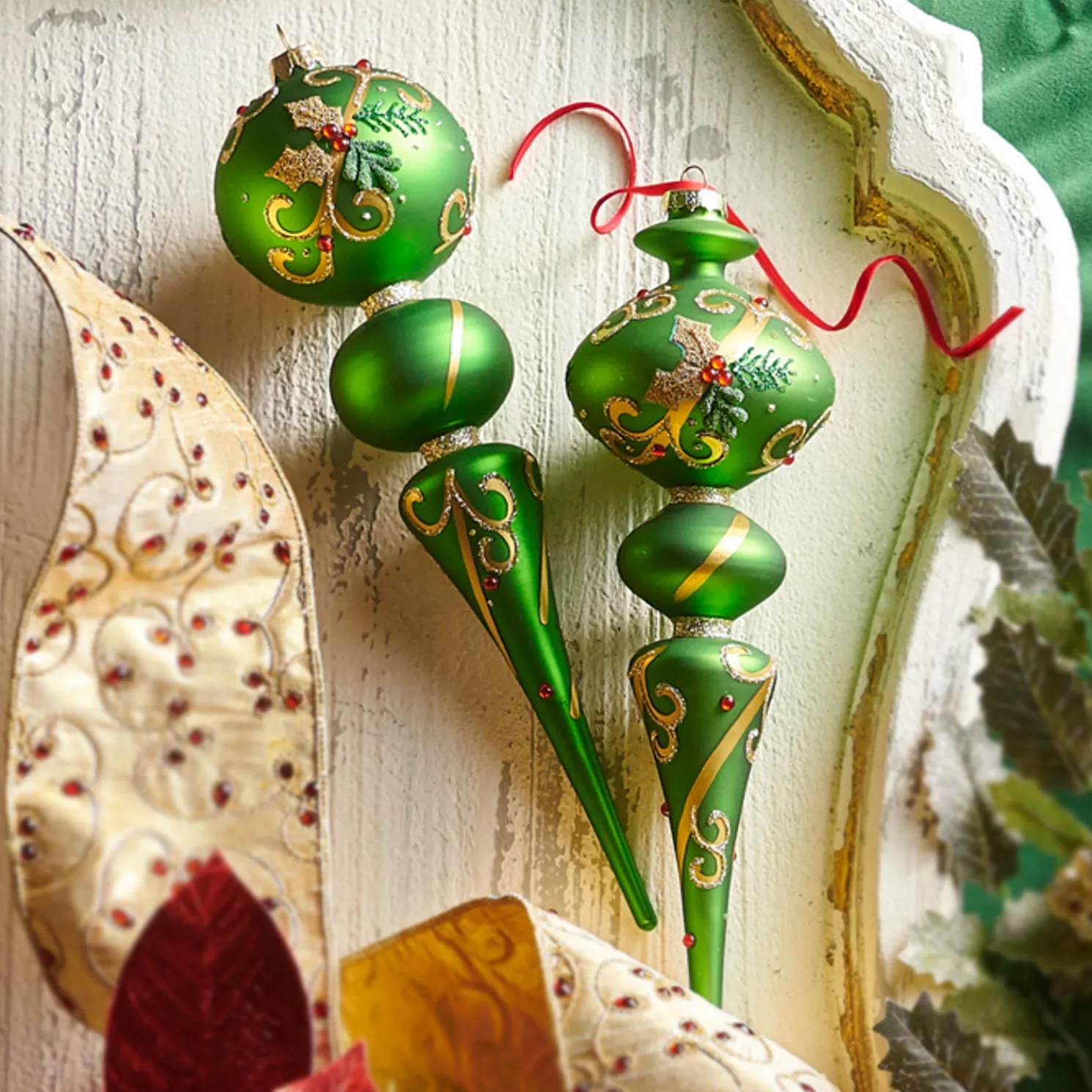 Raz 11.5" Large Green Holly Leaf Finial Glass Christmas Ornament 4322909