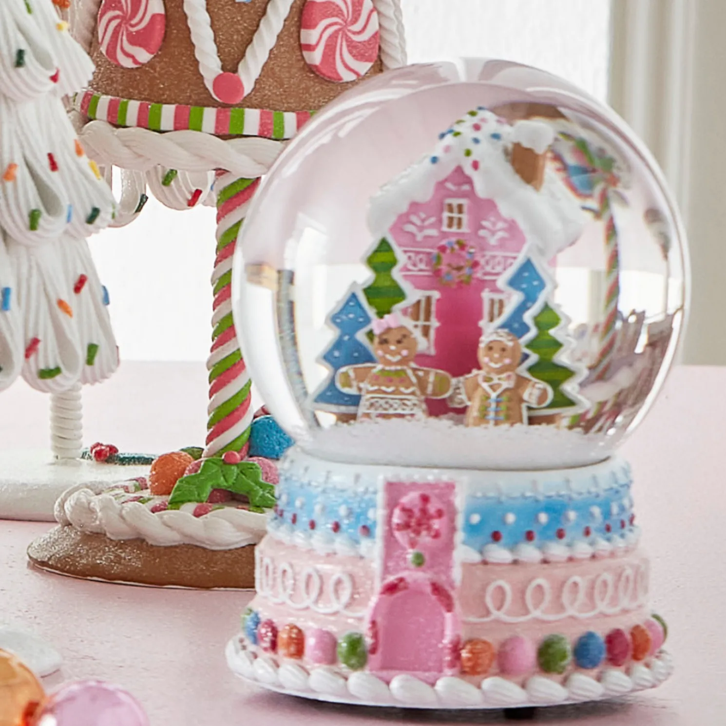 Raz 6.5" Musical Gingerbread House Snow Water Globe Christmas Decoration 4516362