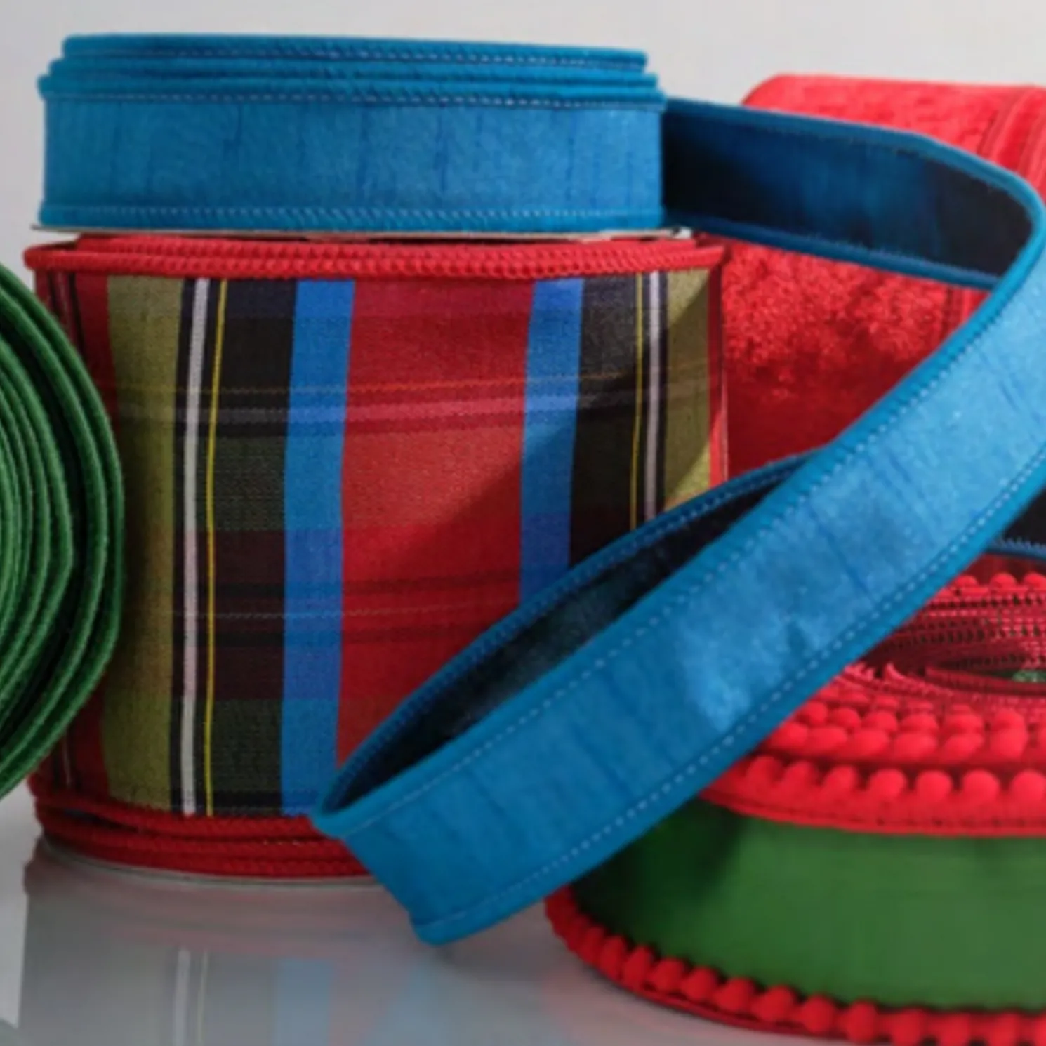 Raz 4" Plaid Wired Christmas Ribbon R4527764