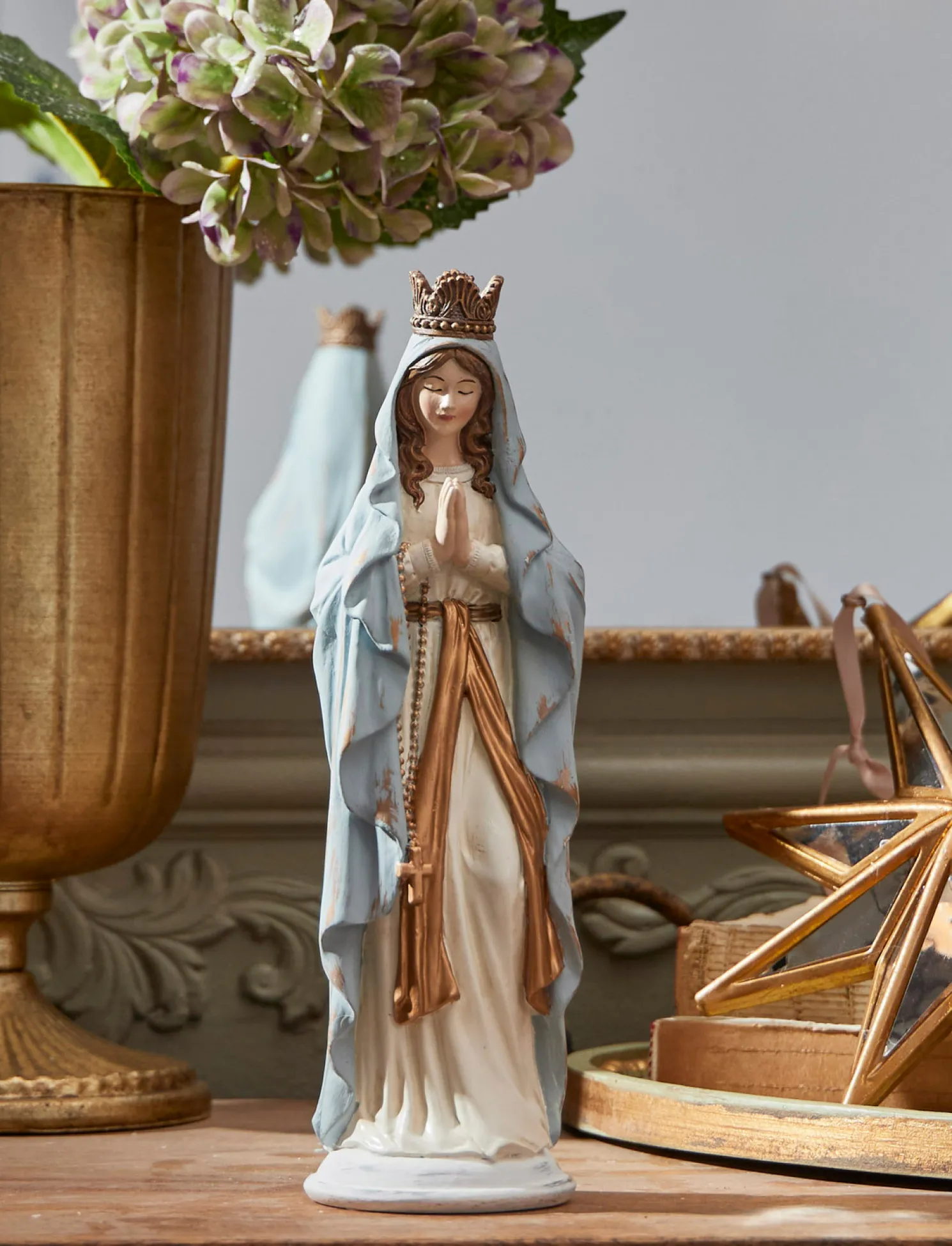 Raz 11" Praying Virgin Mary Christmas Figure 4412172