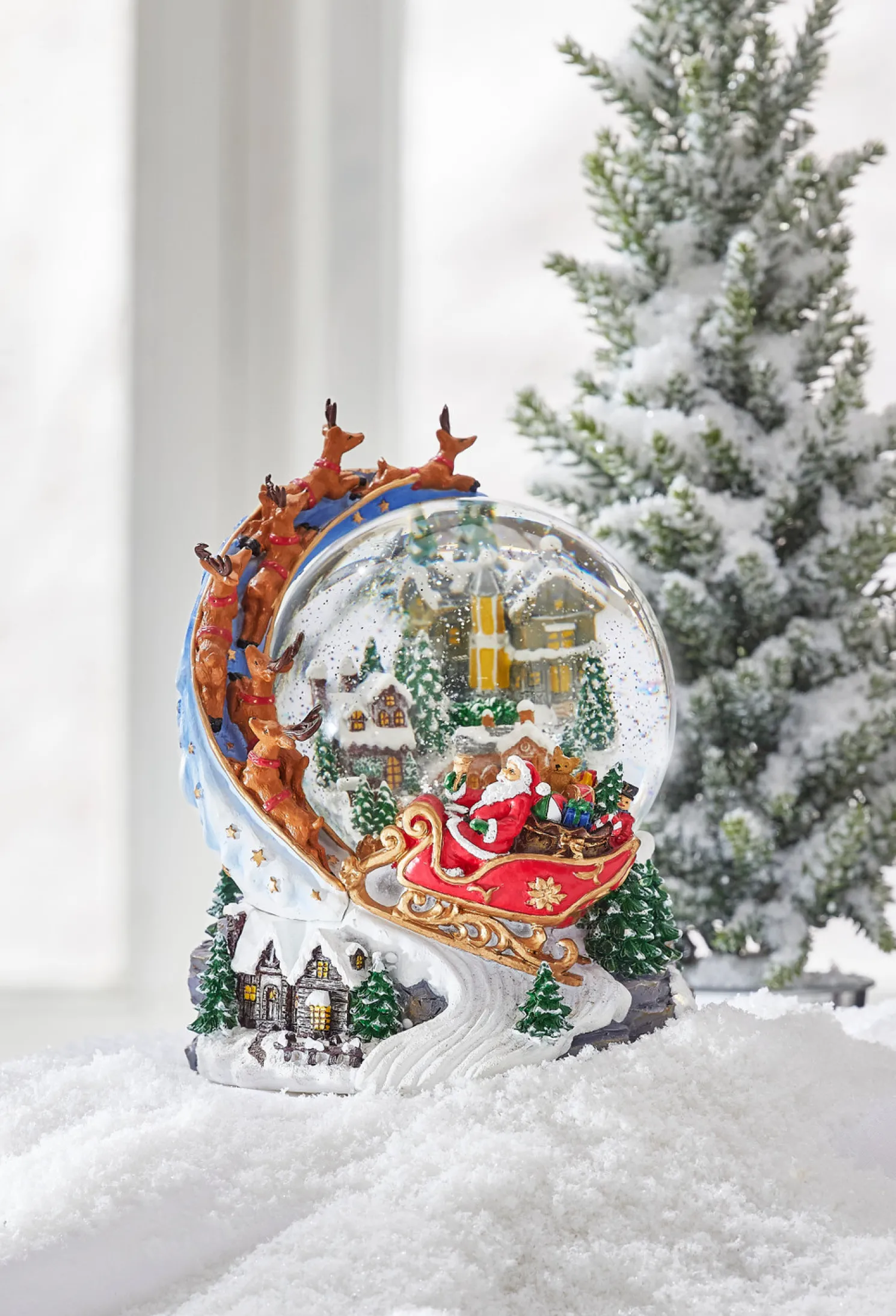 Raz 7.5" Santa and Sleigh Lighted Swirling Glitter Water Globe Christmas Snow Globe 4200758