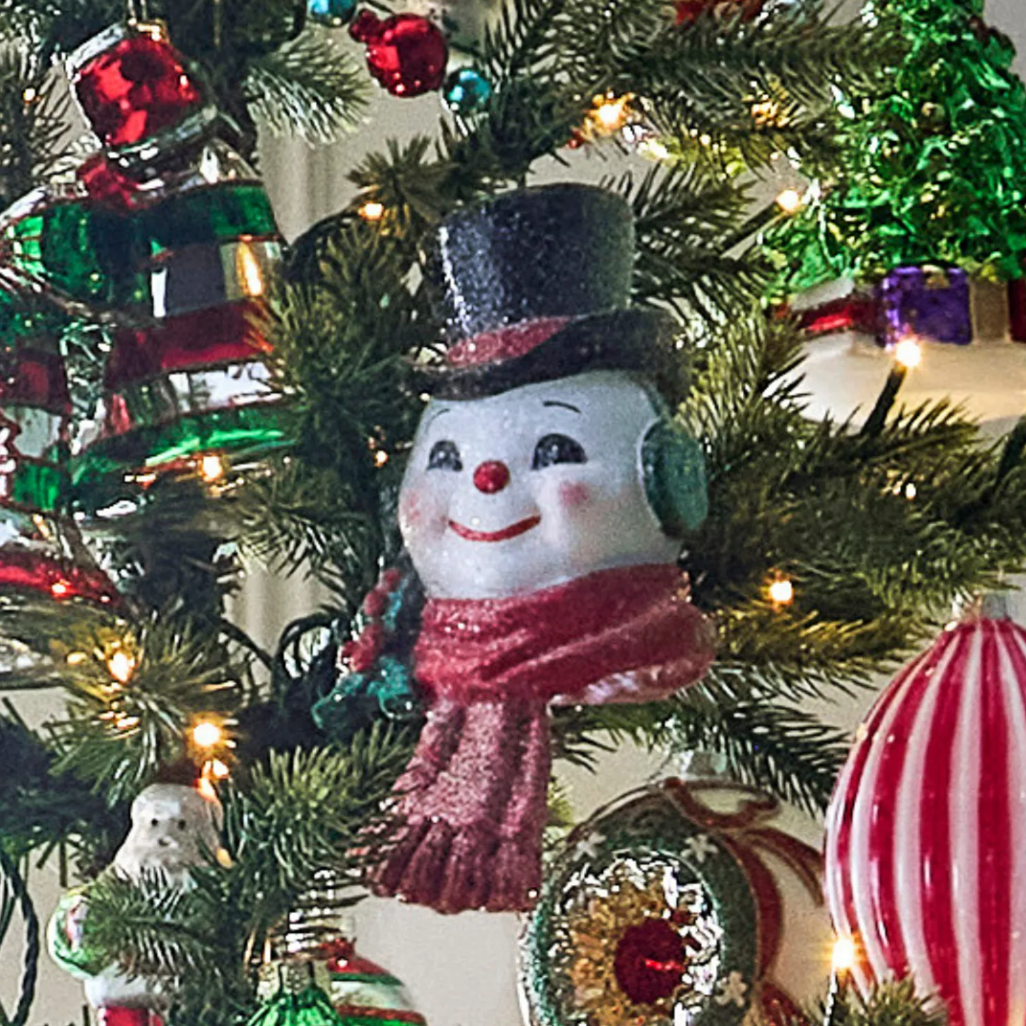 Raz 7" The Magic of Christmas Snowman Head Ornament 4519224