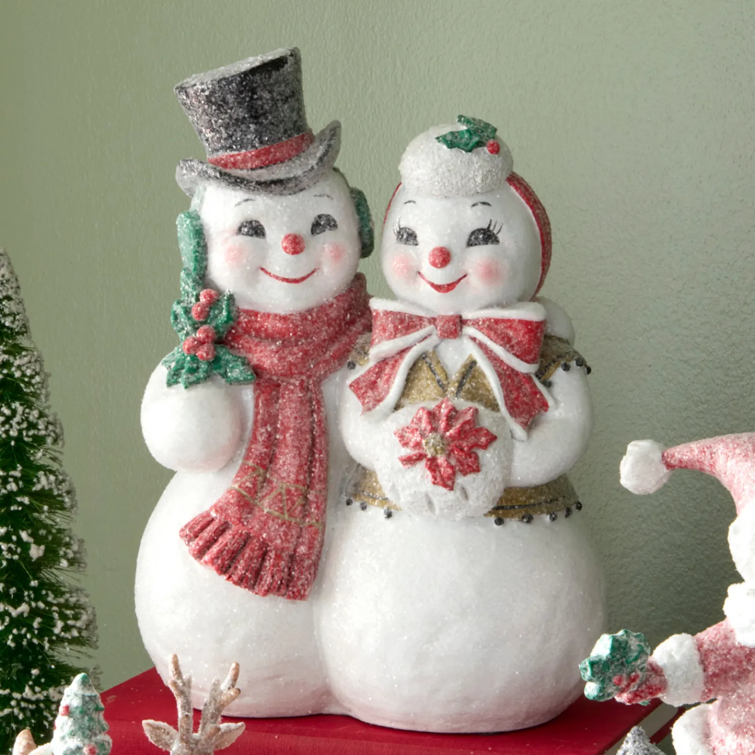 Raz 10.25" The Magic Of Christmas Snow Couple Christmas Figure 4519048
