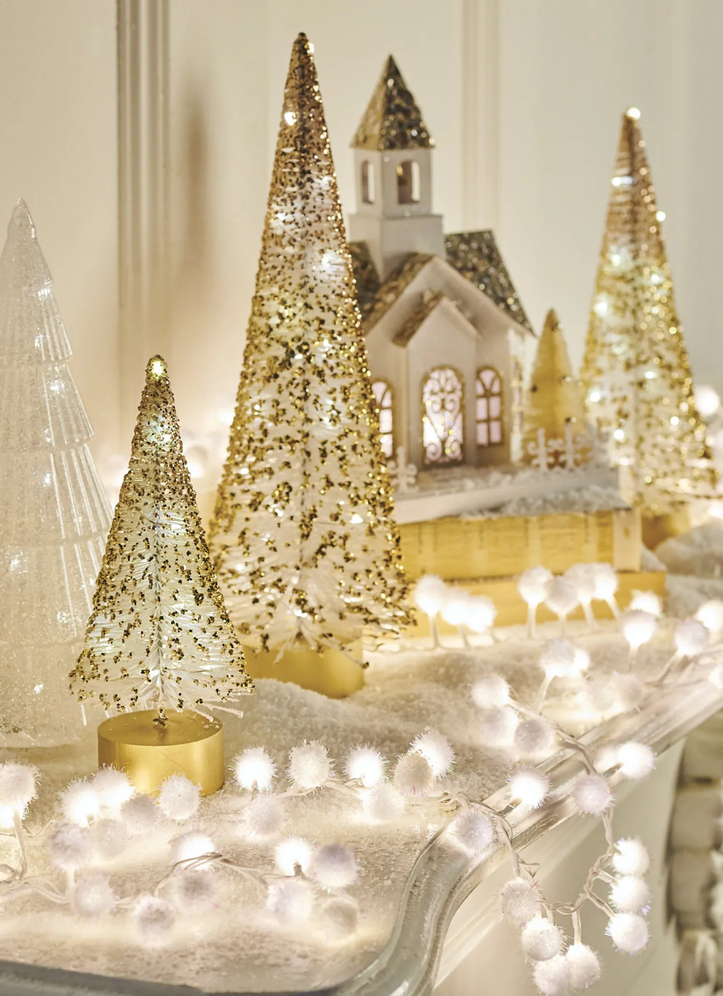 Raz 8' White Snowball LED Snake Light Christmas Lights L4037022