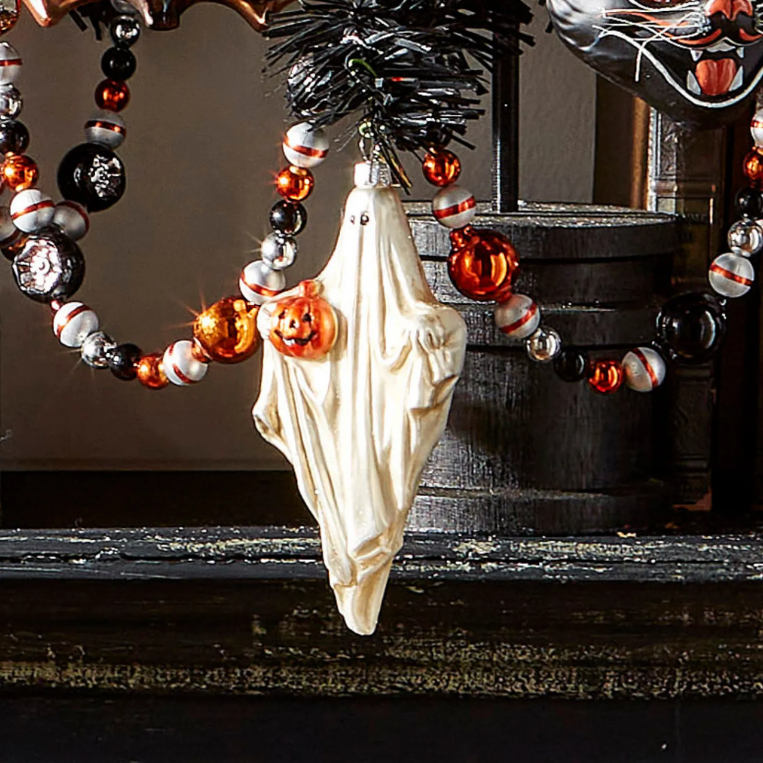 Raz Eric Cortina 5.5" Friendly Ghost with Pumpkin Glass Halloween Ornament 4453109