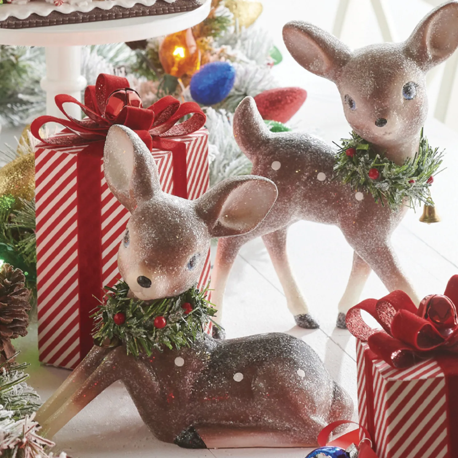 Raz Set of 2 12.75" Large Reindeer with Bottle Brush Wreath Christmas Figure 4212557