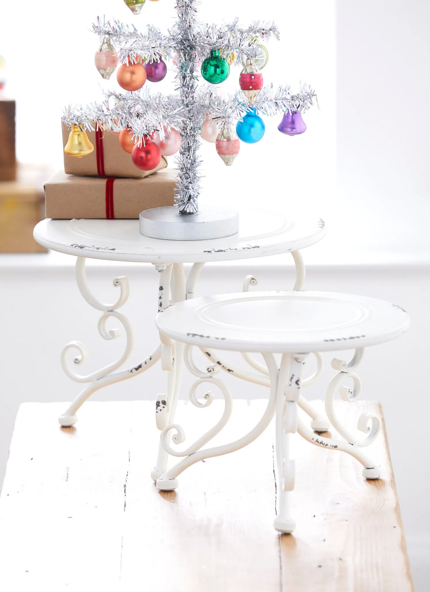 Raz Set of 2 White Distressed Metal Risers Stands 4228915