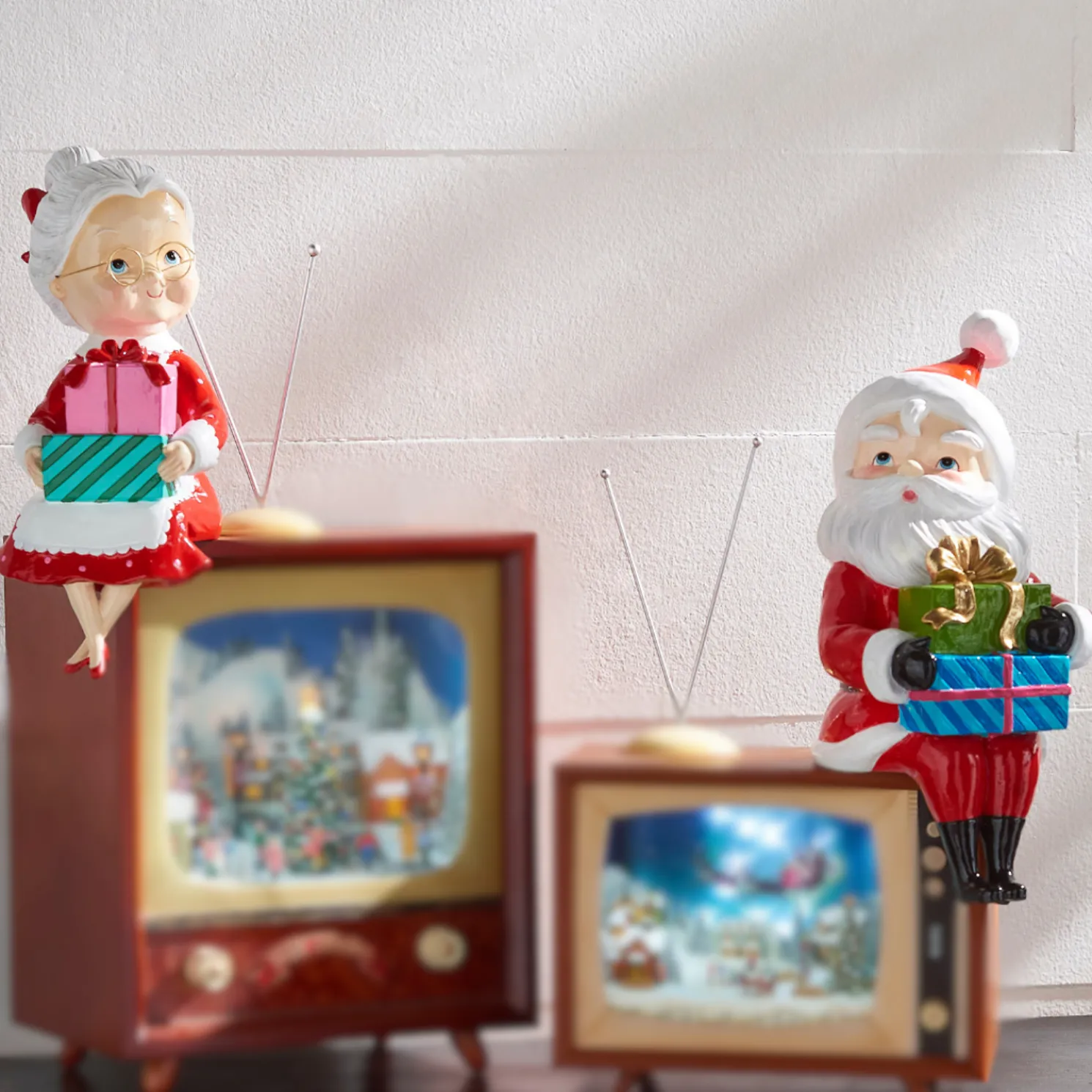 Raz Sitting Retro Santa or Mrs. Claus Christmas Decoration