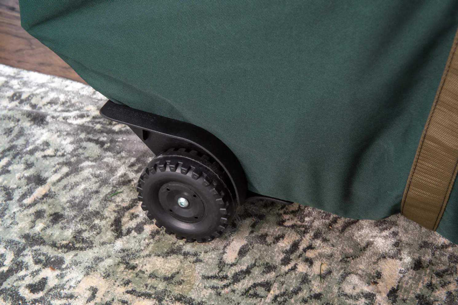 Tree Keeper Big Wheel No Drag Super Duffel 6-9 ft Christmas Tree Storage Bag TK-10838